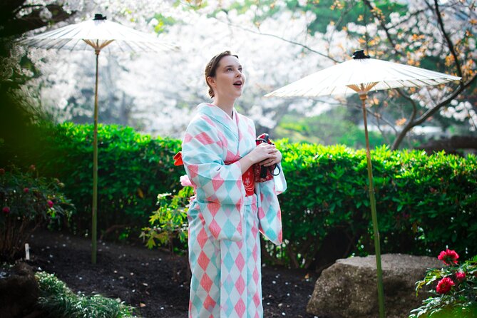 Kamakura Tour With Pro Photographer: Tsurugaoka Hachimangu Shrine - Pricing Details