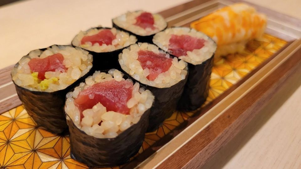 Sushi Making Experience in Shibuya - Instructor