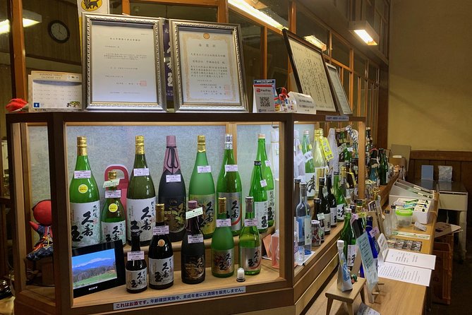 Takayamas Oldest Sake Brewery Tour in Gifu - Background