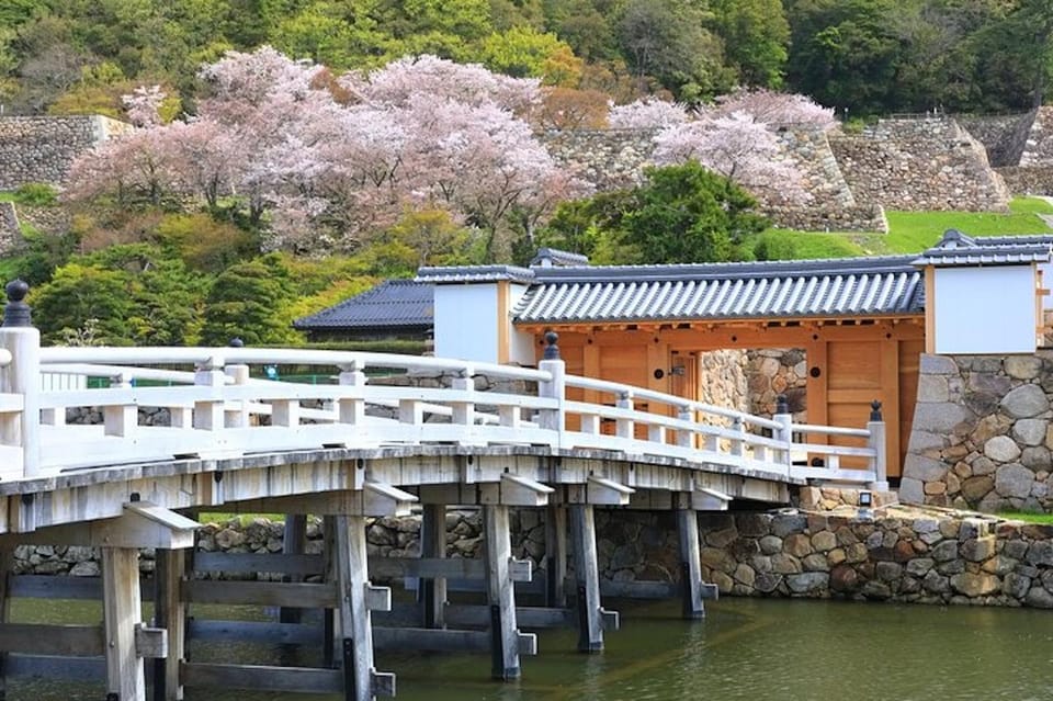 Tokyo: Tokyo Imperial Palace History Private Walking Tour - Frequently Asked Questions