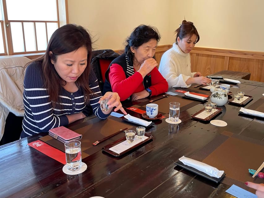 From Narita Airport: Layover Tour to Sake Brewery Gastronomy - Itinerary and Stops