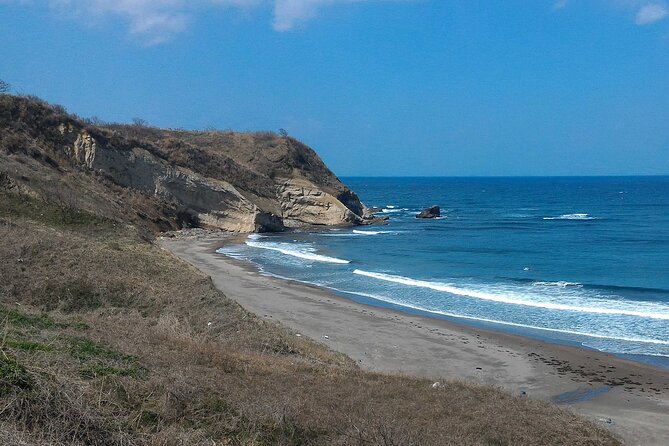 Full-Day Bicycle Tour on the Noto Peninsula - Operating Hours