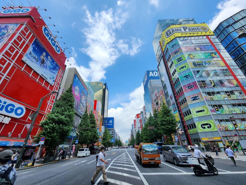 Real Tokyo in One Day With a Local - Immersive Journey Through Tokyo