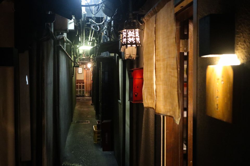 Kyoto : 3-Hour Bar Hopping Tour in Pontocho Alley at Night - Frequently Asked Questions