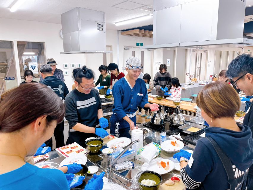 Naha Makishi Public Market : Sushi Making Experience - Frequently Asked Questions