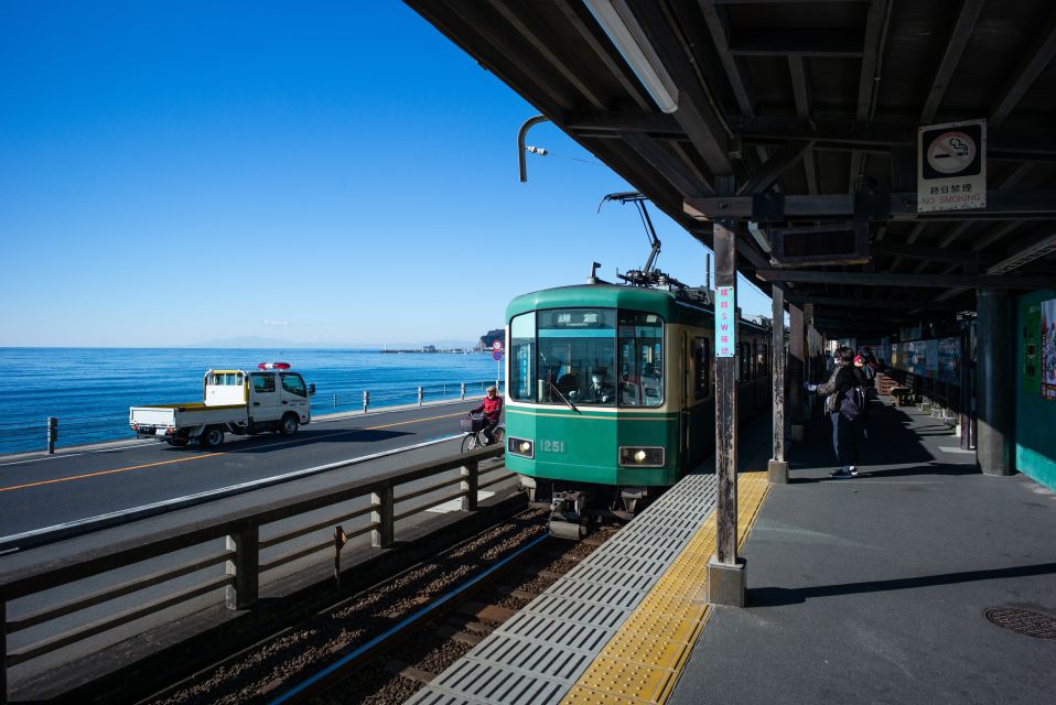 Audio Guide Tour of Historic Sites Around Kamakura Station - Key Points