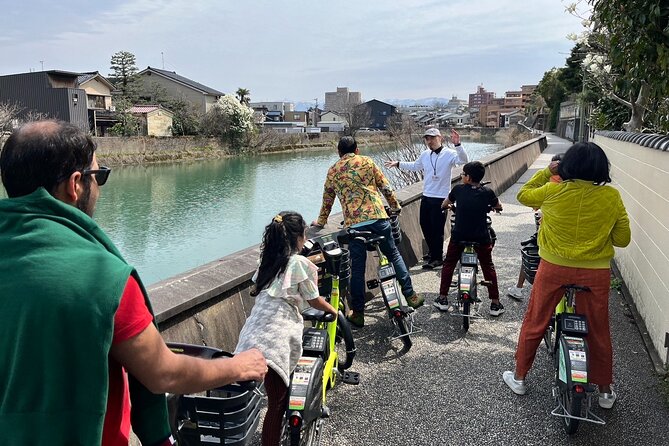 E-Bike Cycling With Guided Tour of KANAZAWA Main & NINJA Temple - Key Points