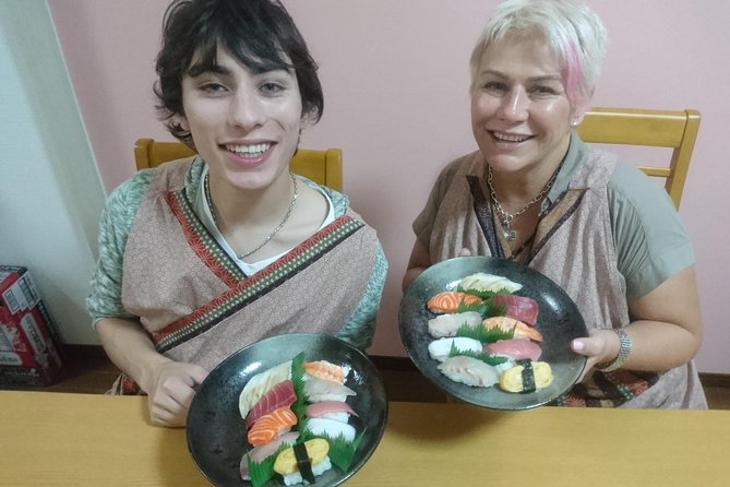 Enjoy a Basic Sushi Making Class - Key Points