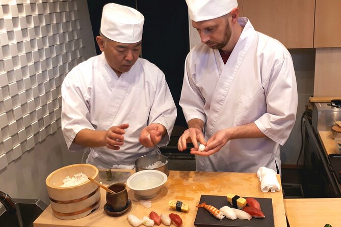 Experience Sushi Making Classes With Professionals in Tokyo - Key Points