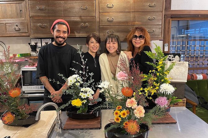 Flower Arrangement Ikebana in YANAKA / Taito-ku / TOKYO. - Key Points