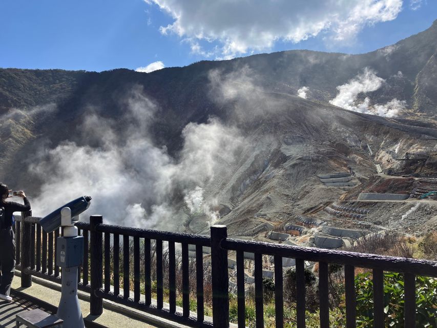 Hakone Day Tour to View Mt Fuji After Feeling Wooden Culture - Good To Know