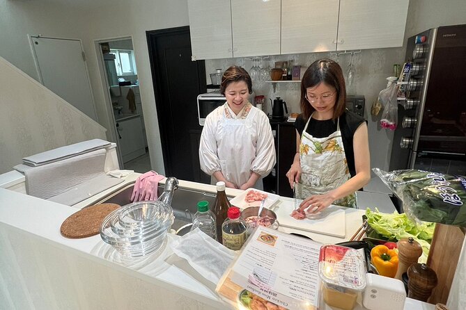 Japanese Cooking Class Plus Little Homestay Experience - Key Points