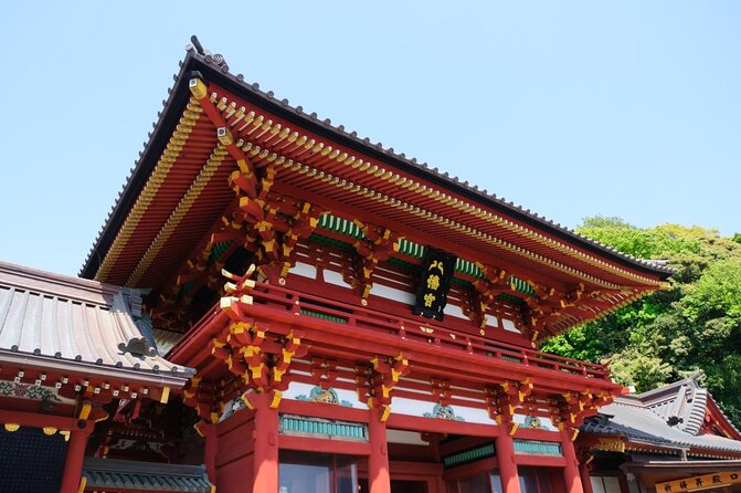 Kamakura Tour With Pro Photographer: Tsurugaoka Hachimangu Shrine - Key Points