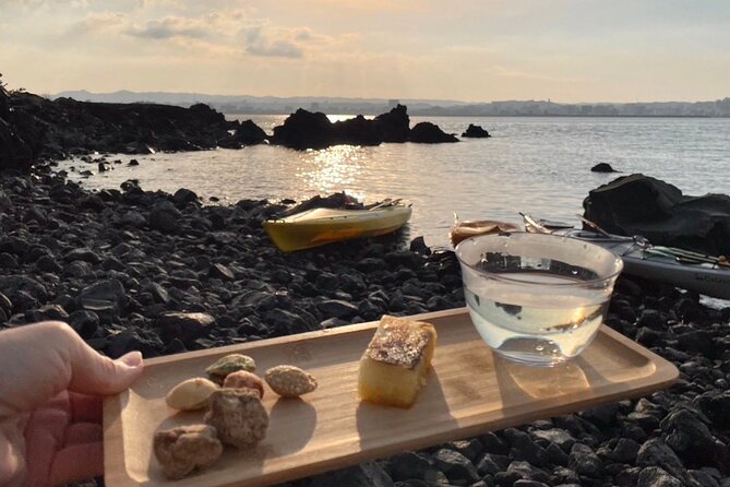 Kayak and Picnic Adventure in Sakurajima - Key Points