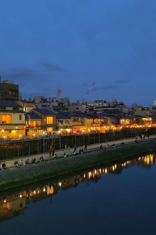 Kyoto: Gion Geisha District Walking Tour at Night - Key Points