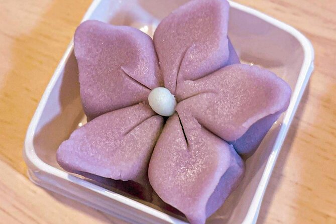 Licensed Guide Wagashi (Japanese Sweets) Experience Tour (Tokyo) - Key Points