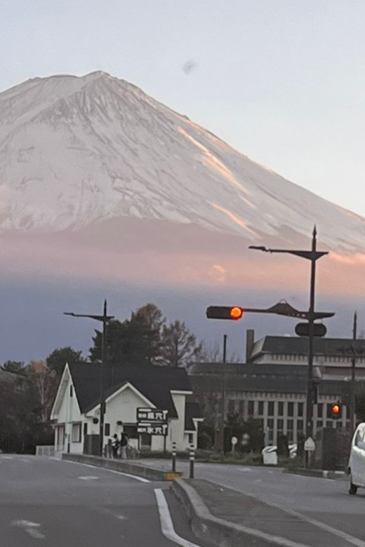 MT Fuji Sightseeing Tour With English Speaking Driver by Car - Itinerary Highlights
