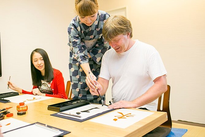 Name Writing Calligraphy Experience in Shinjuku Tokyo