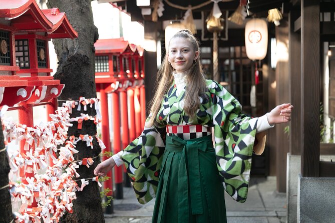 Private Antique Kimono and Hakama Dressing at a Hidden Salon - Key Points