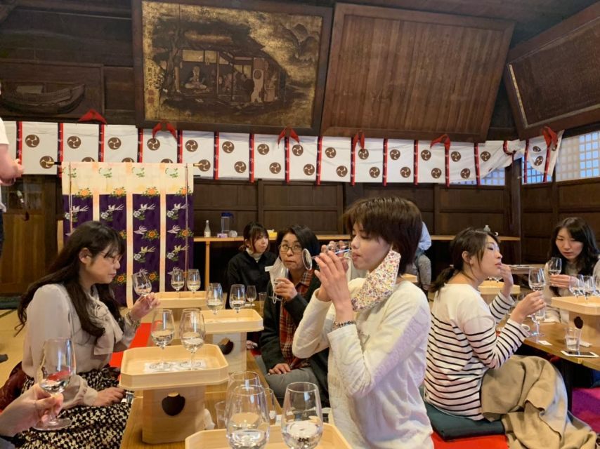 Sacred Sips: Sake Tasting Within a Shrine - Key Points