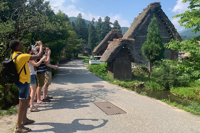 Shirakawago(Unesco World Heritage)/ Onsen / Hiking / 1day Tour - Key Points