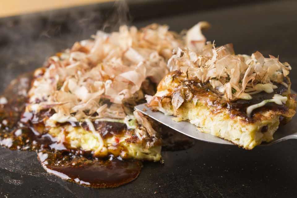 Tokyo: Okonomiyaki Classes & Travel Consultations With Local - Key Points