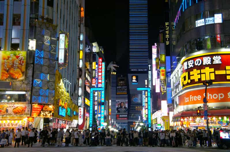 Tokyo: Shinjuku District Guided Walking Tour at Night - Key Points