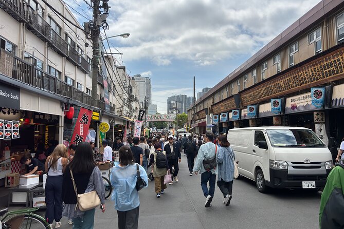 Tsukiji Outer Market Adventure With Tasteful Delights - Inclusions and Food Items