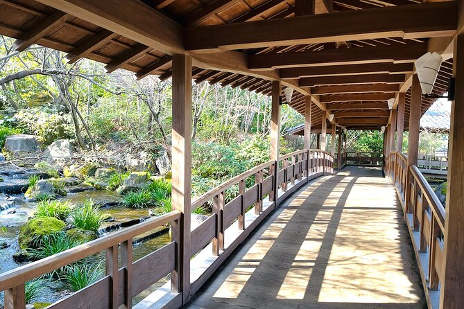 Walking Tour in Himeji Castle Garden and Aizome Indigo Dyeing - Himeji Castle Garden Exploration